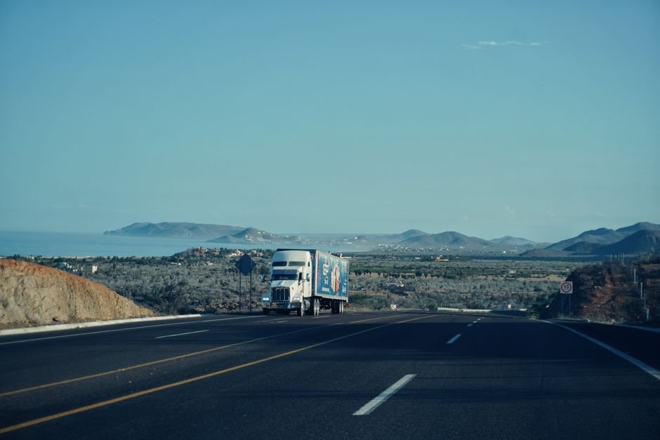 Commercial truck accident requiring a truck accident lawyer