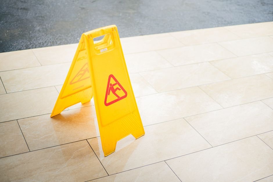 Slip and fall hazard requiring a premises liability lawyer